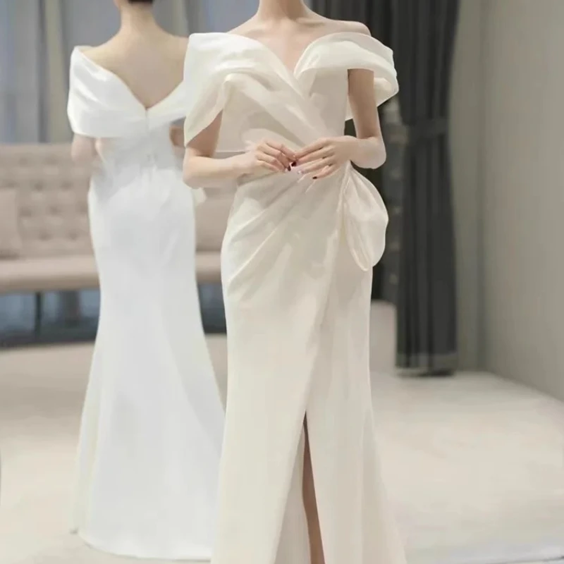 Hellweißes One-Shoulder-Fi-Tail-Abendkleid für Hochzeit, Dr. Travel Photoaphy Host, Luxus-Verlobung