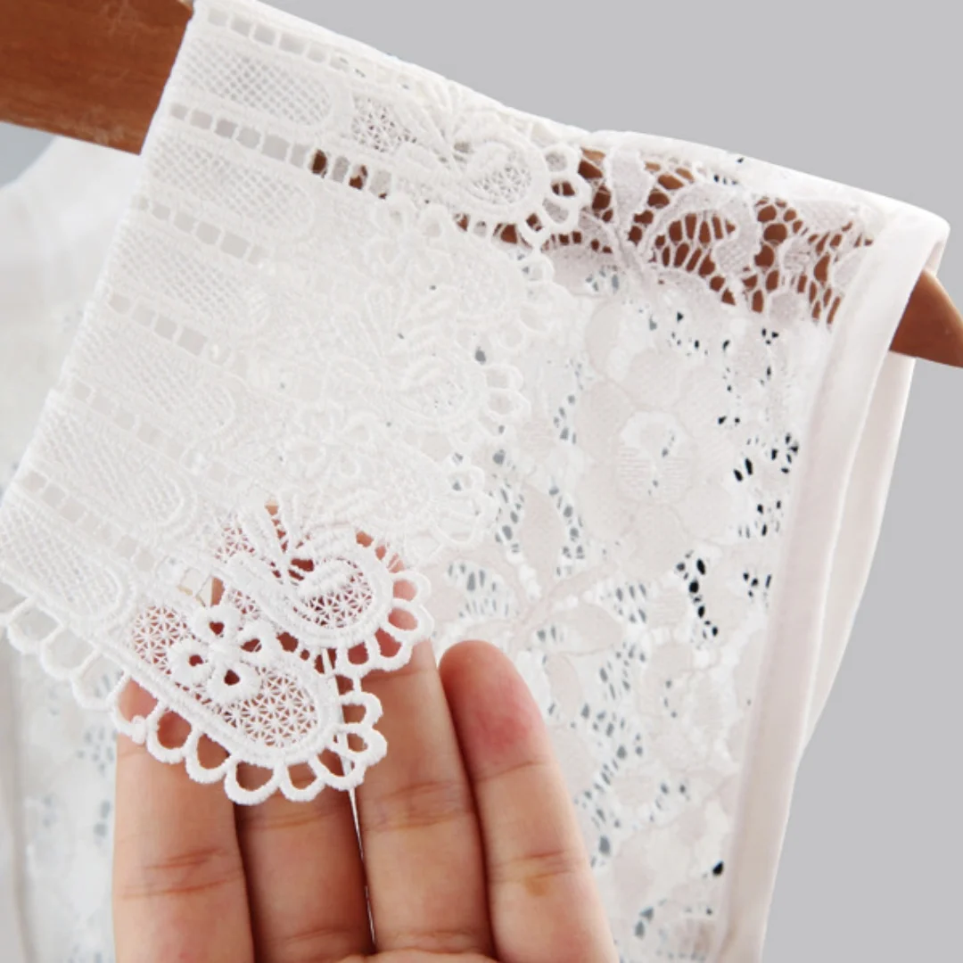 1PCS Fashion Black White Embroidered Lace Detachable Collar for Women Fake Collar Clothing DIY Accessory