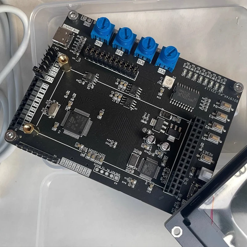 STM32G431 Iot Development Board CT117E-M4 With 2.4 Inch LCD Display Module Built-In Game Code