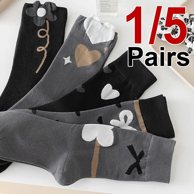 1/5 pares de calcetines de tubo medio con estampado de lazo para mujer, calcetines informales de estilo coreano con forma de corazón y flores, suaves y cómodos para todas las estaciones