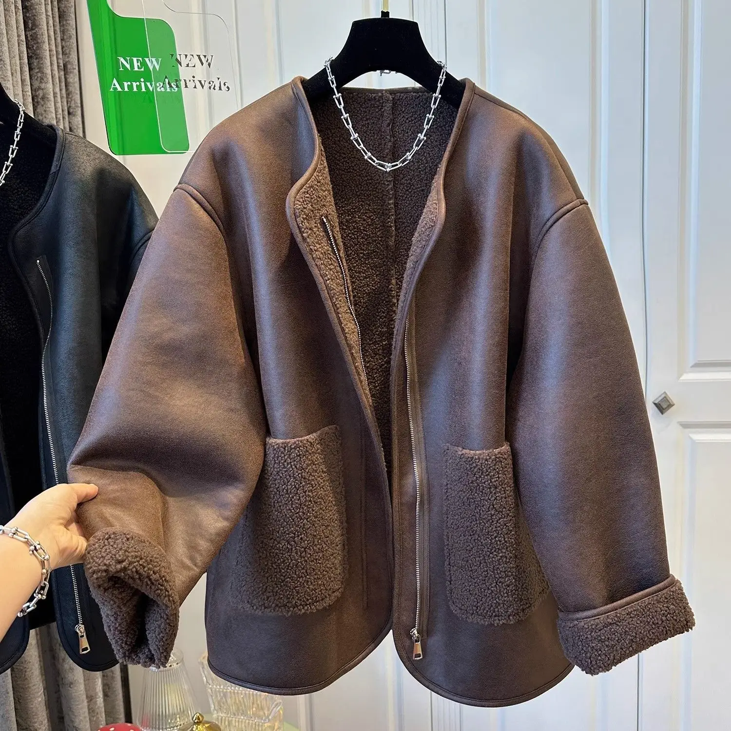 Veste en cuir et fourrure pour femme, manteau court intégré à col rond, Design ample, nouvelle collection automne hiver