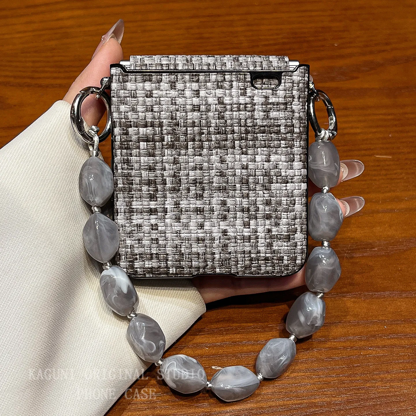 French Style Stone Bracelet Hand Chain Hinge Gray Woven Leather Case Cover For Samsung Galaxy Z Flip 7 FE 6 5 4 3 5G