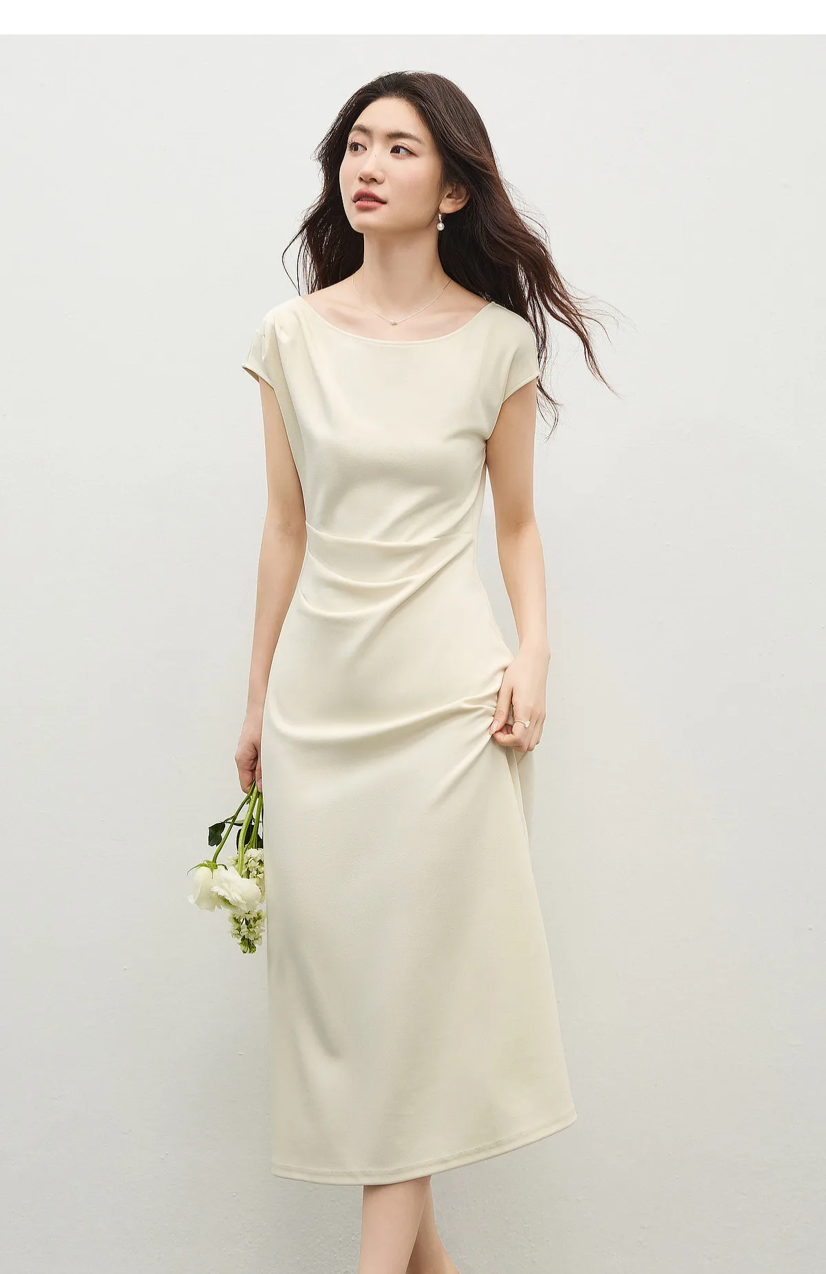 SENTUBILA Schwarzes Minimalistisches A-Linien-Kleid mit Kurzen Ärmeln für Damen 2026 Sommer Elegantes Boot-Ausschnitt Gerafftes Kleid mit Schmaler Taille 162LI5946 – Detail 24