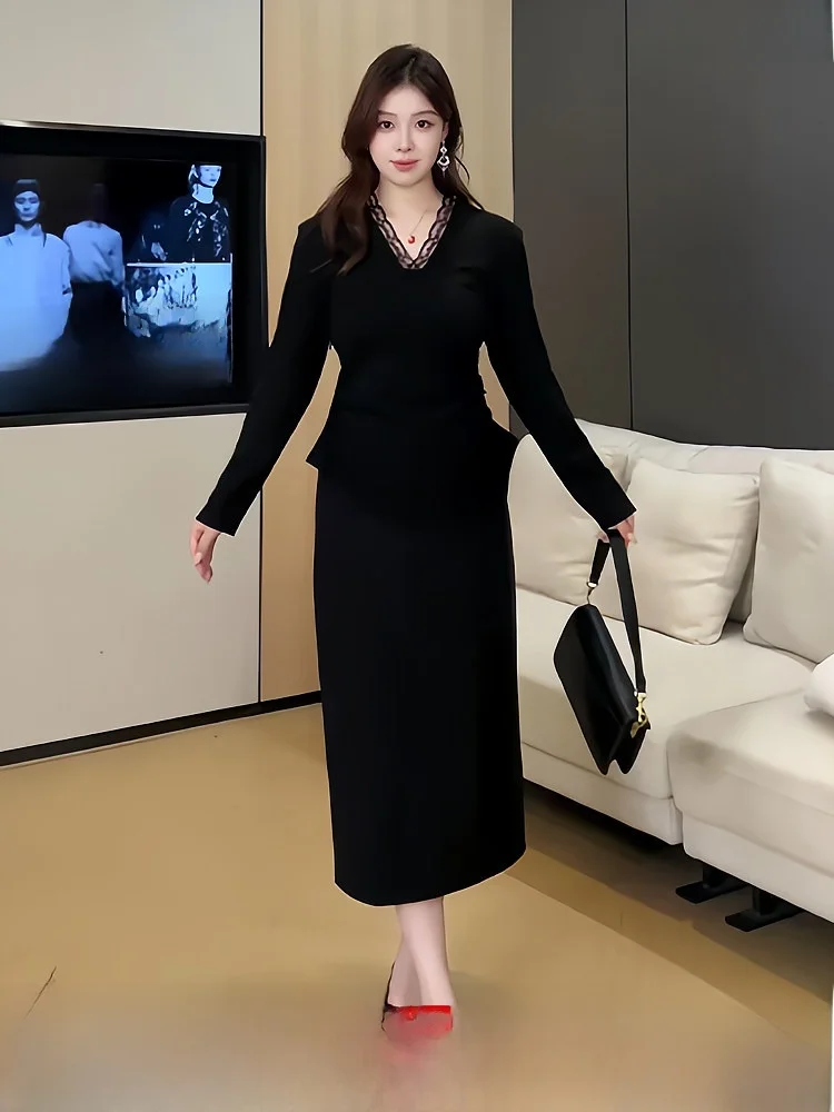 

Elegant Lace Knit Top And Straight Skirt plus Size Spring Fashion Set High Waist A-Line Long Skirt V-Neck Regular Sleeve Women