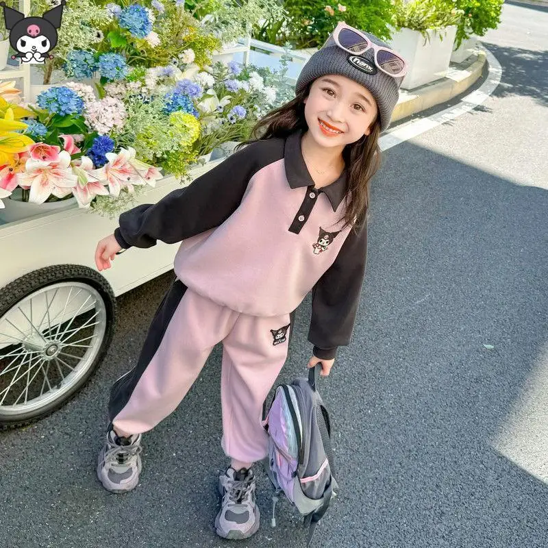 

Новый осенний спортивный костюм для девочек в стиле аниме Kuromi: модный свитшот и универсальный повседневный комплект для детей