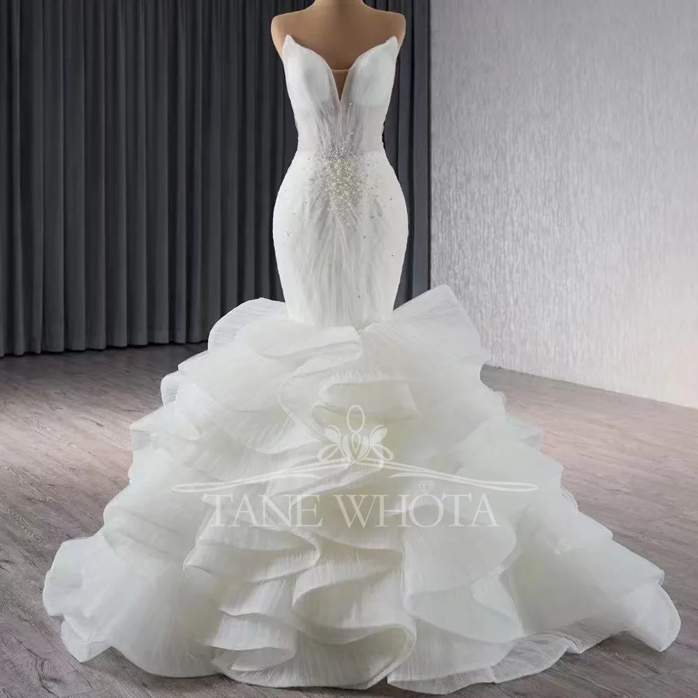 Sexy Bridal Dress Sweetheart Sleeveless Lace Up Back Beading Ruffles Customized Wedding Dress