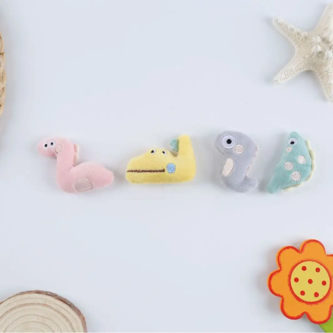 500개 도매 푹신한 만화 귀여운 미니 공룡 재고 공급 다채로운 어린이 헤어핀, 양말, 가방 DIY 액세서리 A