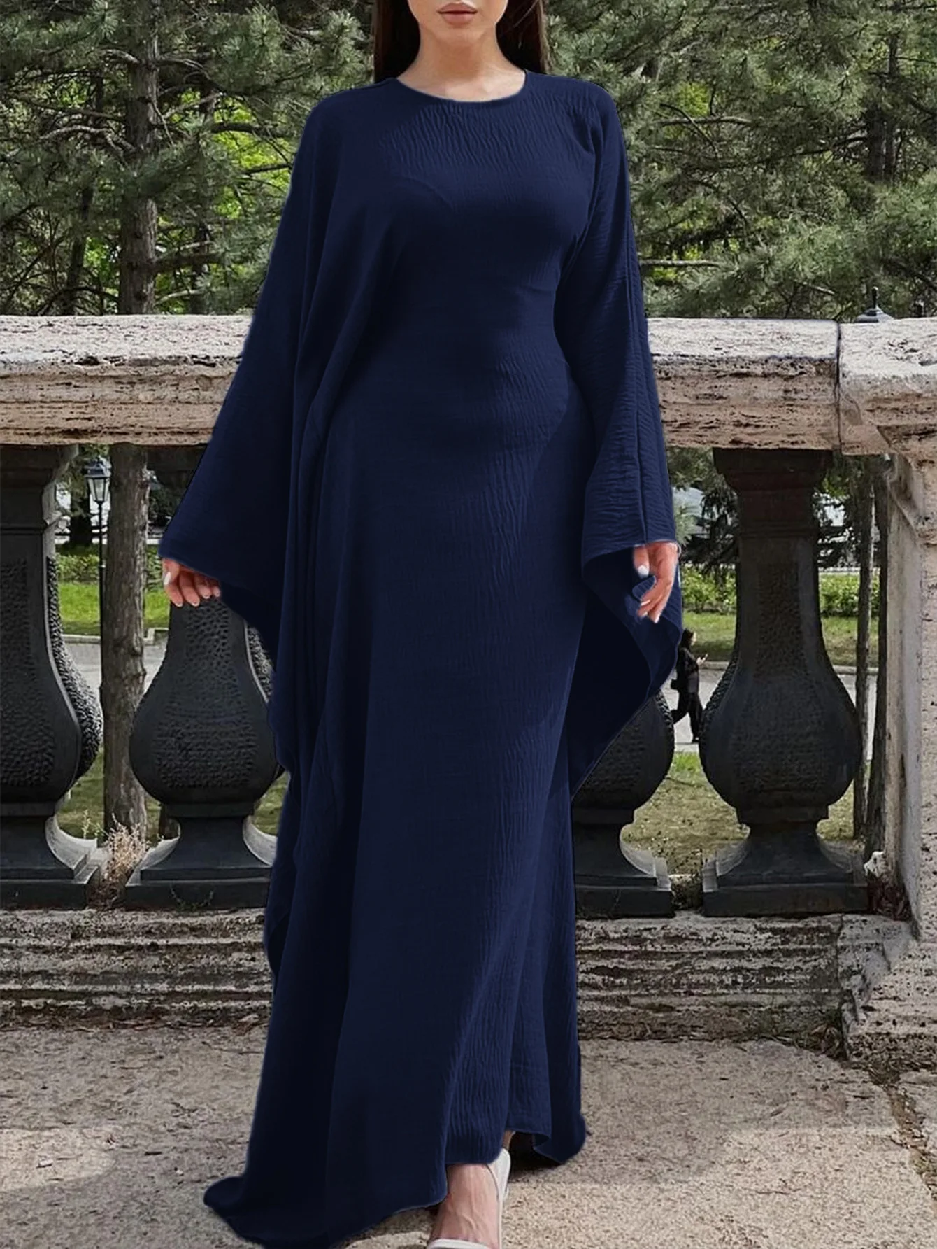 

Women's Muslim Abaya Dress Elegant Bat Sleeves Robe Dress Fashion Eid Kaftan Long Dresses