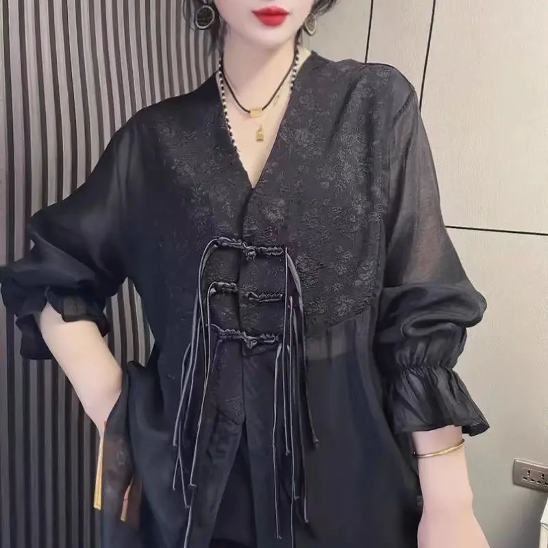 

2024 New Arrival Summer Loose Fit Summer V-neck Long Sleeve Blouse Lace Patchwork Single Breasted Women Casual Shirts P20