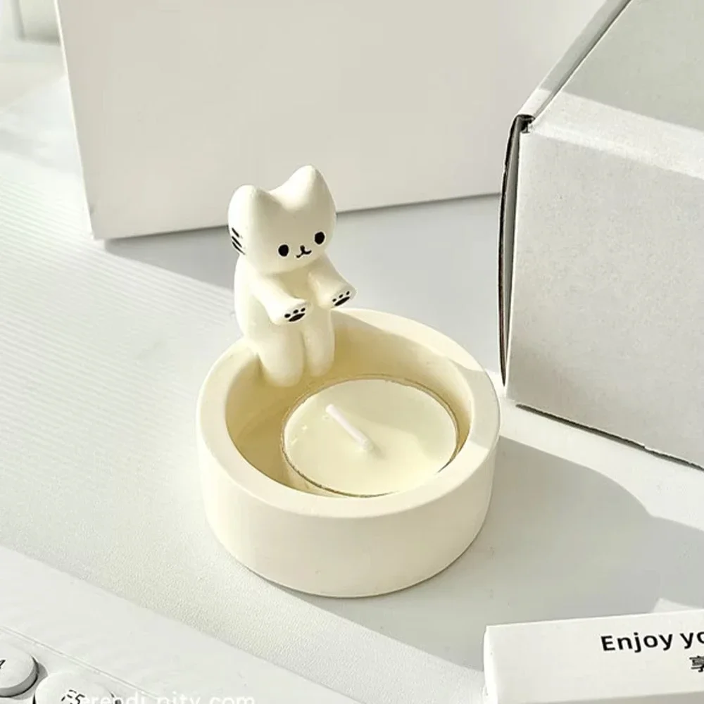 Cute Kitten Candle Holder Cat Candlestick Creative Aromatherapy Candle Holder Durable High Tempe Cartoon Candlestick Decoration