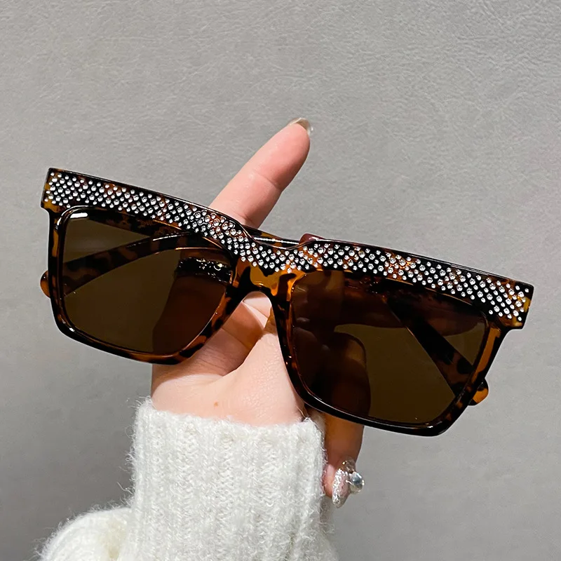 Classic Black Luxury Brand Women's sunglasses Ladies Trendy Designer Square Sun Glasses Retro Decorative Shades Eyewear UV400 image 2