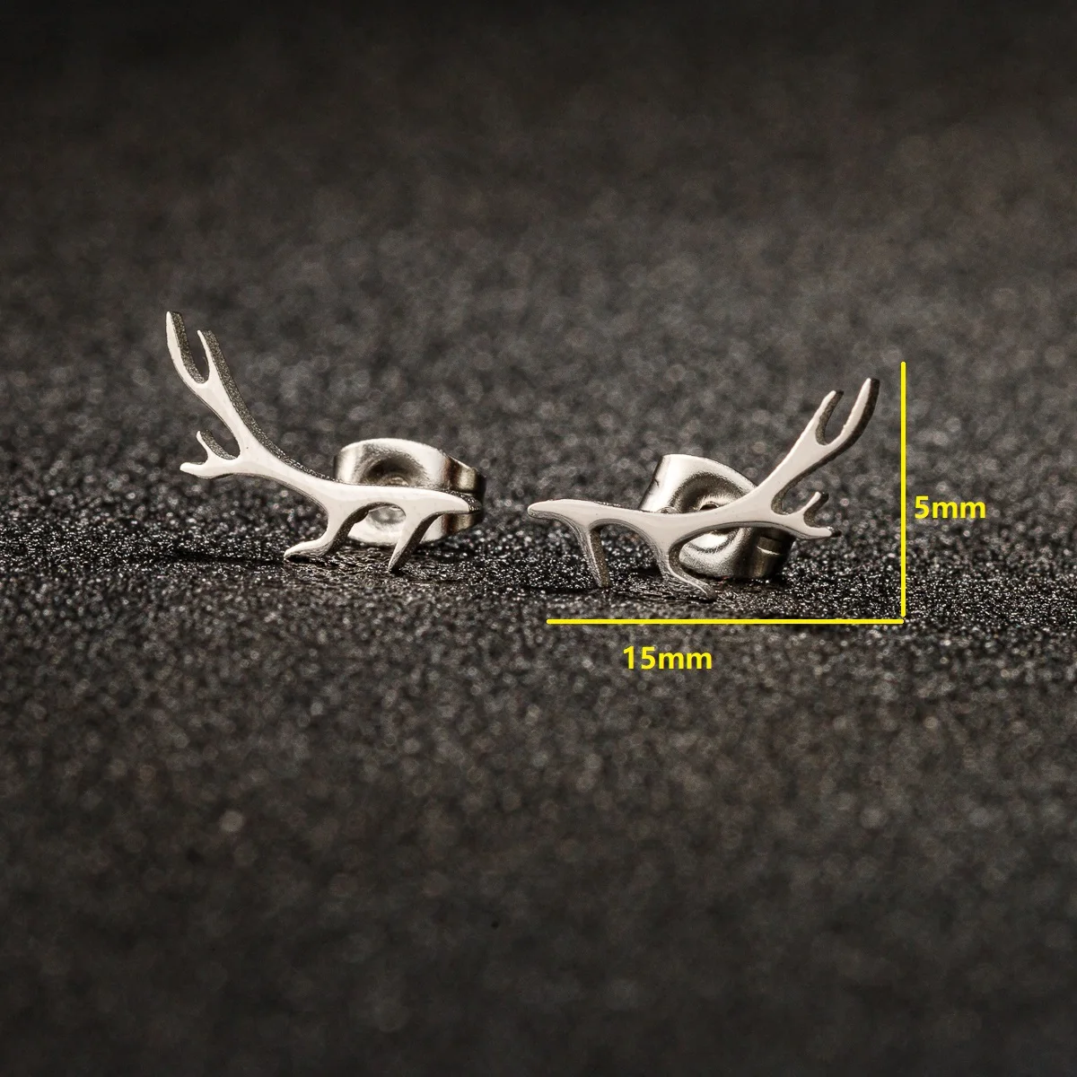 1 Pair Trendy Cute Deer Horn Stud Earrings Stainless Steel Antler Earing for Women Small Animal Earings Fashion Jewelry Xmas