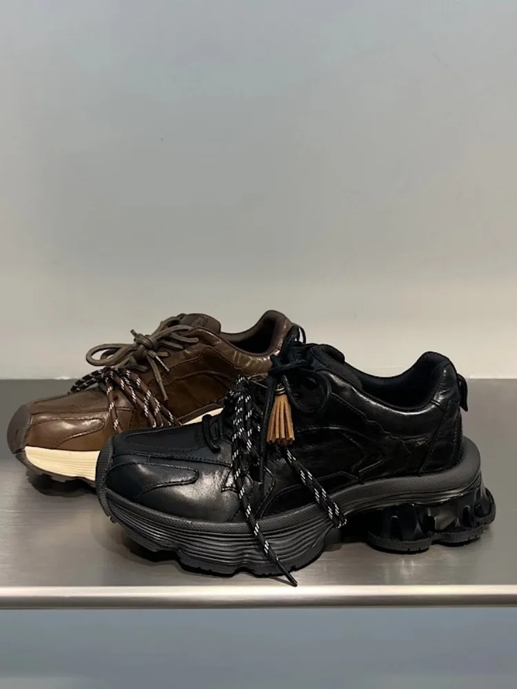 الخريف النساء حقيقية جلد البقر مضخات جولة تو الدانتيل متابعة سميكة سوليد أحذية الارتفاع زيادة منخفضة قطع أحذية غير رسمية أعلى جودة