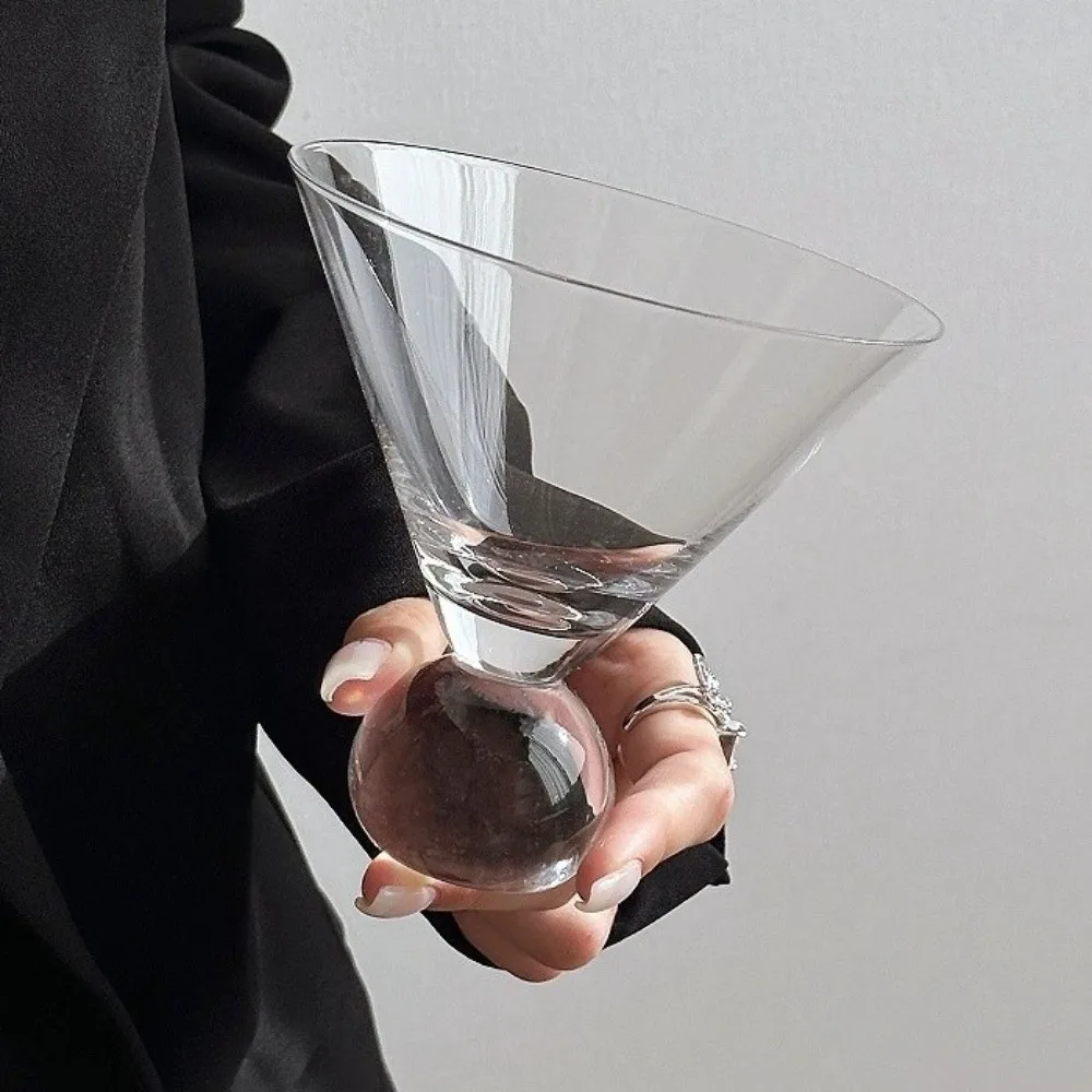Unique Short Foot Wine Glass Transparent Horn-shaped Champagne Glass 300ml Round Bottomed Juice Cup Iced American Coffee