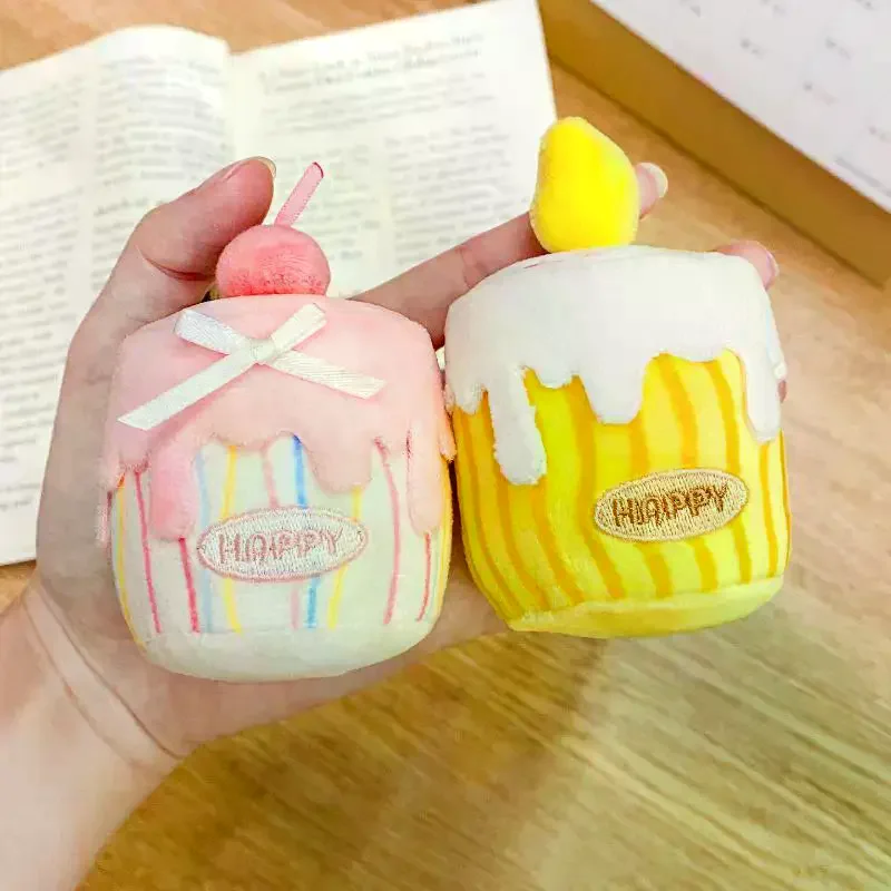 Leuke Cartoon Simulatie Verjaardagstaart Hanger Pluche Sleutelhanger Kawaii Dessert Gevulde Pop Charme Rugzak Hanger Accessoires Cadeau
