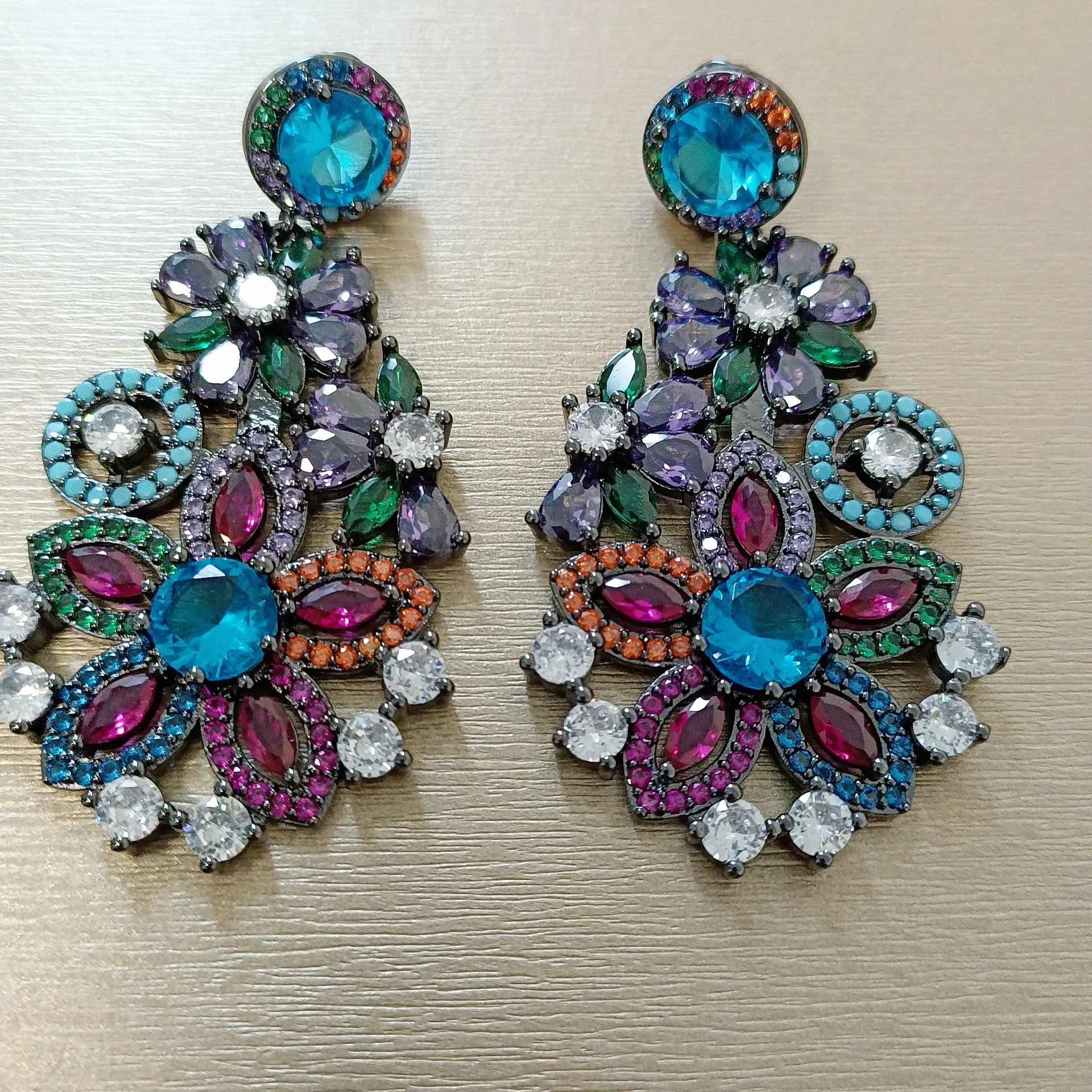 Bilincolor  Attractive Colorful Zircon Flower Earrings For Gift or  Party