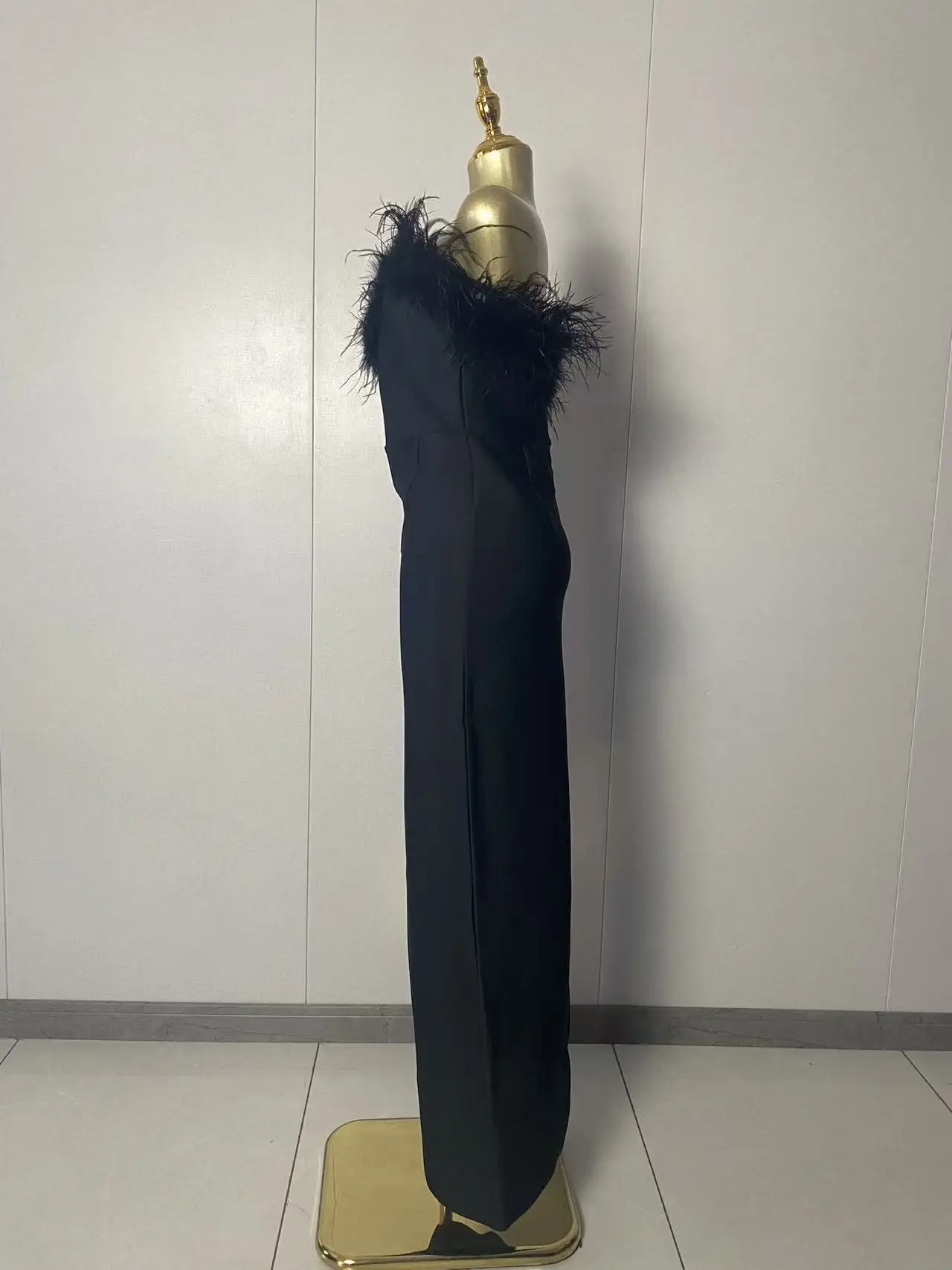 

New Women Sexy Strapless Feather Black Midi Bodycon Dress 2025 Elegant Evening Club Luxury Birthday Party Dresses