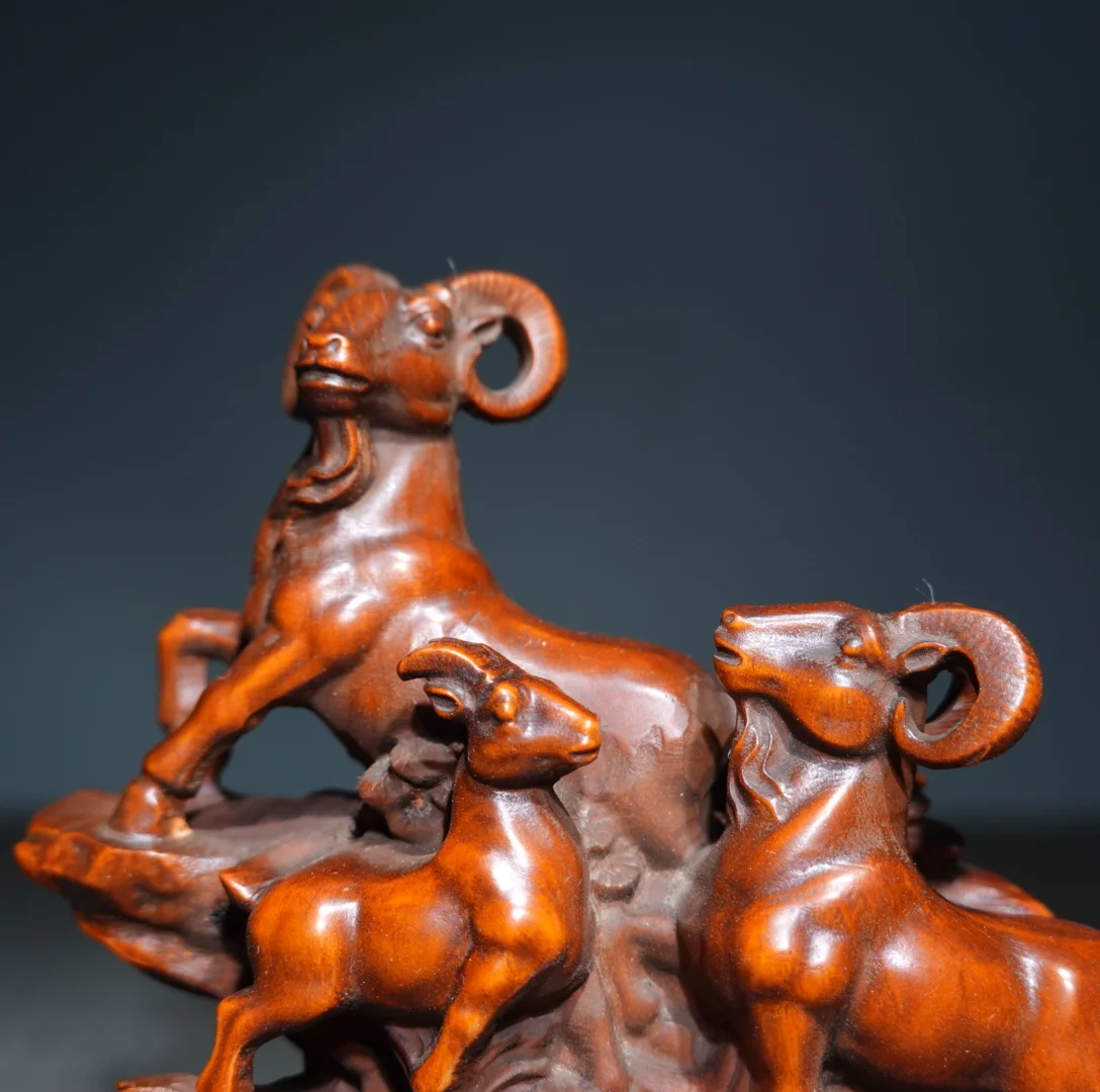 Old Boxwood Three sheep statues the spring comes in full form pen holder Handheld components Study screen Amass wealth Ornaments