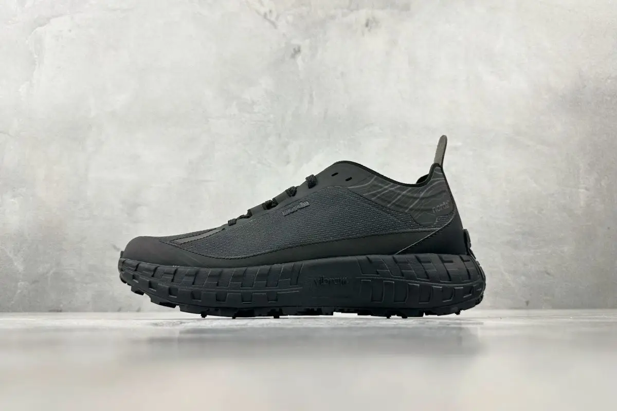 Summer Hot Sale Marathon Unisex Running Shoes Athletic Shoes Fitness Equipment Athletic Shoes Ultralight Sneakers