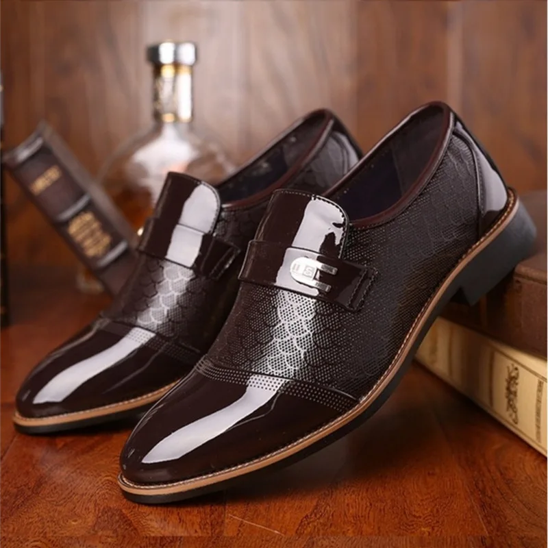 Italian Black Formal Shoes Men Loafers Wedding Dress Shoes Men Patent Leather Oxford Shoes For Men Chaussures Hommes En Cuir