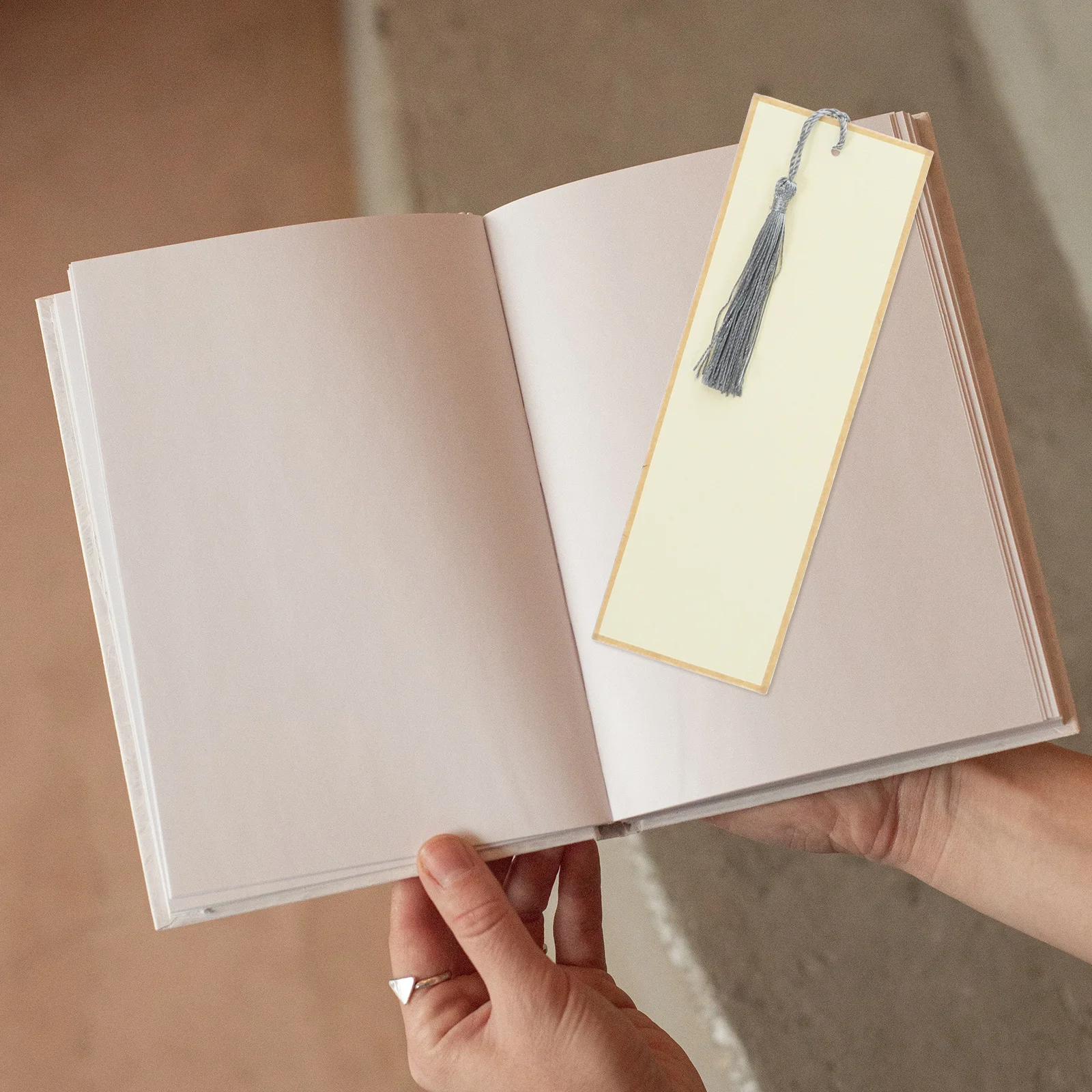 

5Pcs Blank Calligraphy Bookmarks Paper Unpainted DIY Craft Tags Hanging Ornaments for Readers Students Writers Gift Decorations