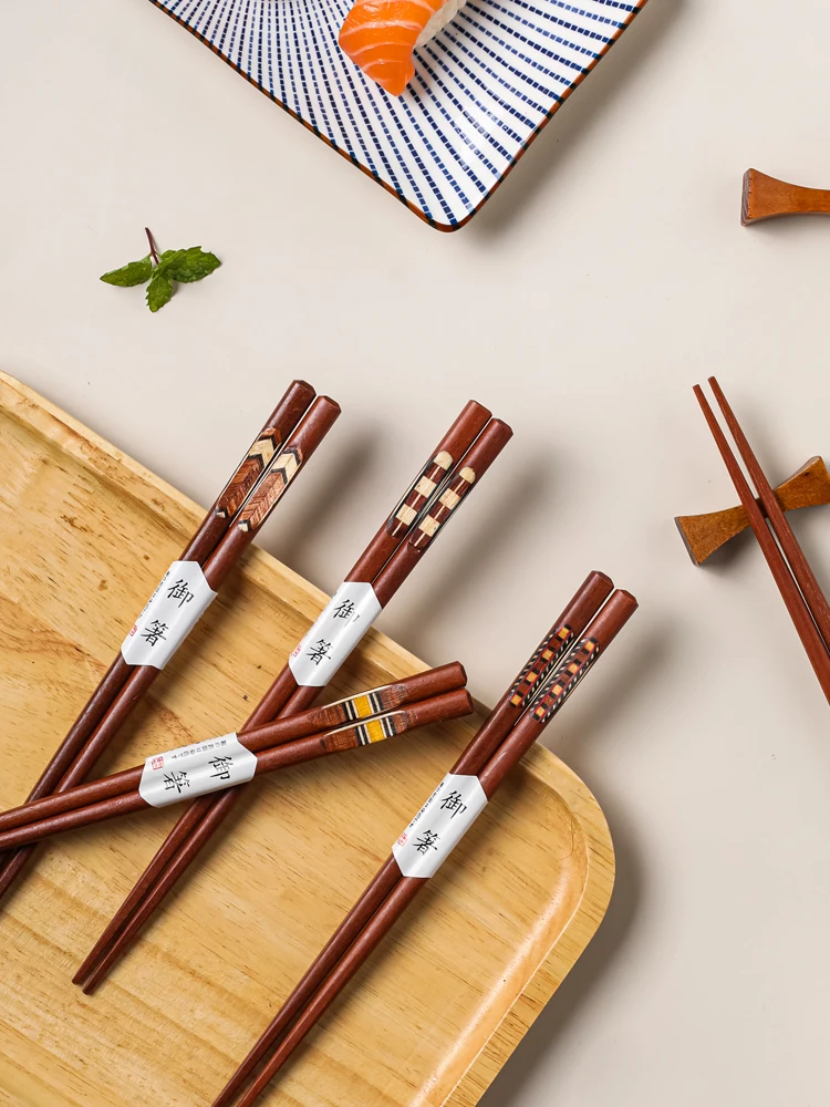 

Japanese-style Solid Wood Chopsticks Household High-grade Non-slip Mildew-proof High Temperature Resistance Chopsticks Tableware