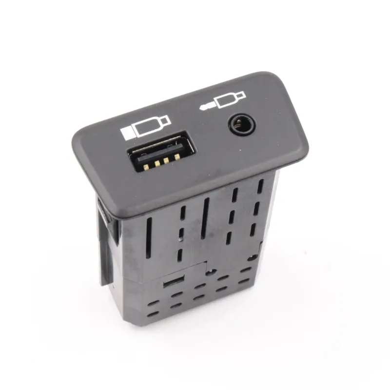 2554705 Truck USB AUX Auxiliary Input Socket Media Port Spare Part Fit For Scania L P G R S Series NTG Dashboard Audio Connector