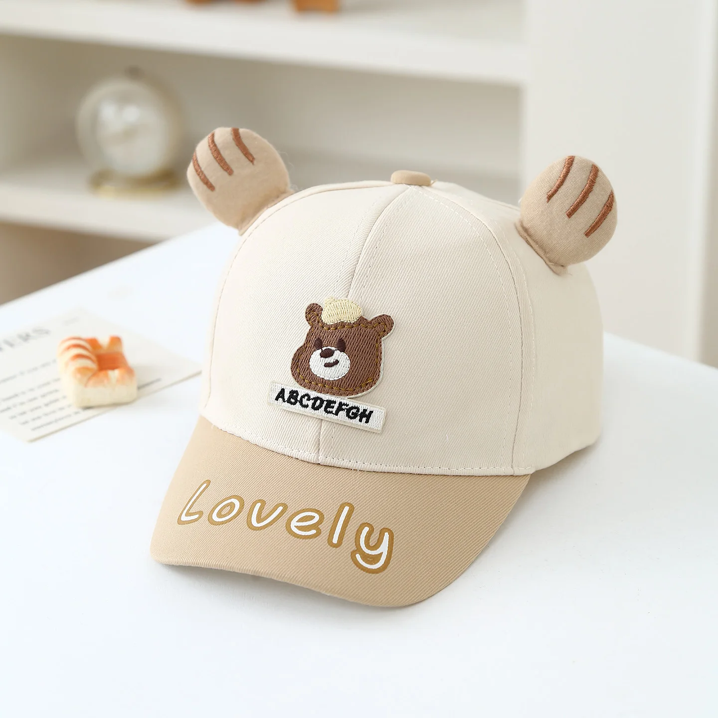 

Simple stitched printed letter embroidery small bear baseball cap with soft top, casual and versatile sun protection beanie hat