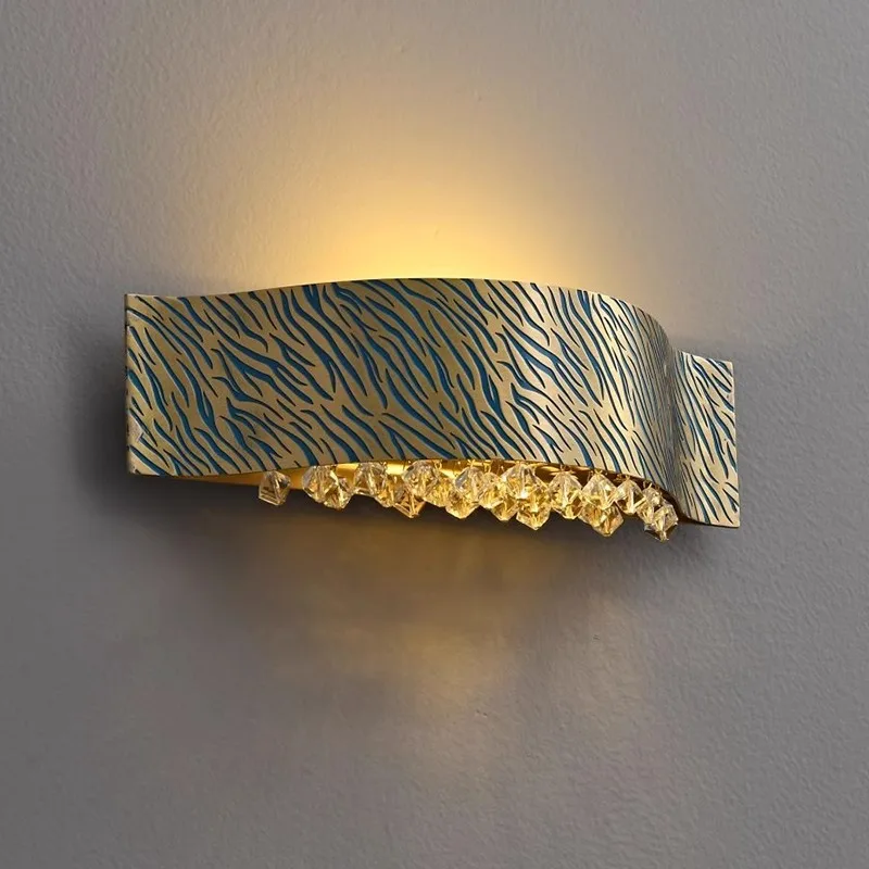 Brass background wall wall lamp Modern Italian light luxury crystal lamp, high-end art space entry front desk restaurant lamp
