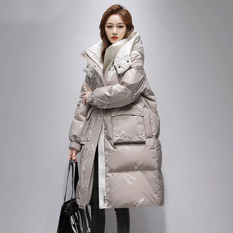 

Новое женское корейское пальто с капюшоном для маленьких мужчин, модное утолщенное зимнее пальто, универсальная хлопковая пуховая одежда среднего и длинного размера с принтом