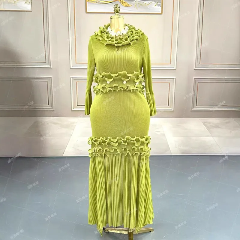 2025 Miyake Nuovi abiti da donna taglie forti Abito lungo a pieghe sottile e sottile Medio Oriente Ricama Abiti da ballo eleganti Elasticità