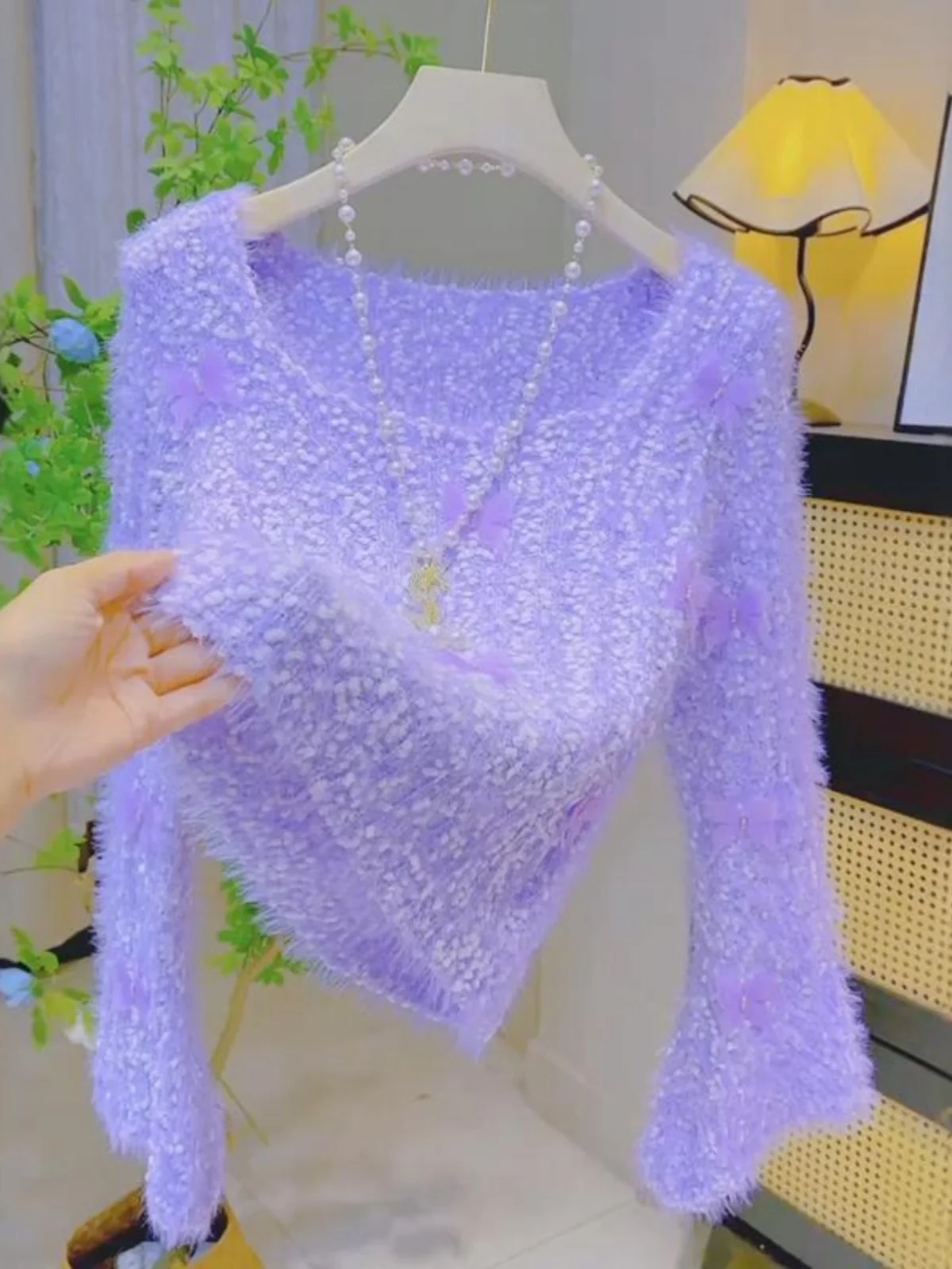 

Мягкий женский вязаный свитер-база с декоративными элементами, имитация норкового бархата, осенне-зимний, нежный, стильный, модный.