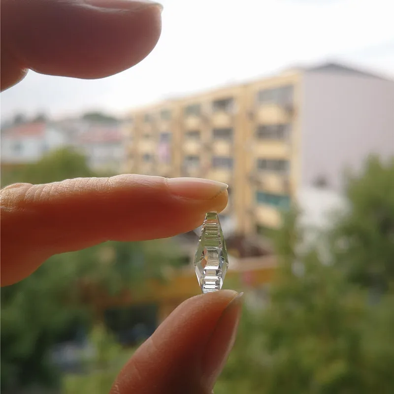 Top Quality 50pcs 16mm Clear Crystal Maple Leaf Drops Glass Ornament Christmas Tree Decor DIY Suncatcher Pendants Jewelry Making