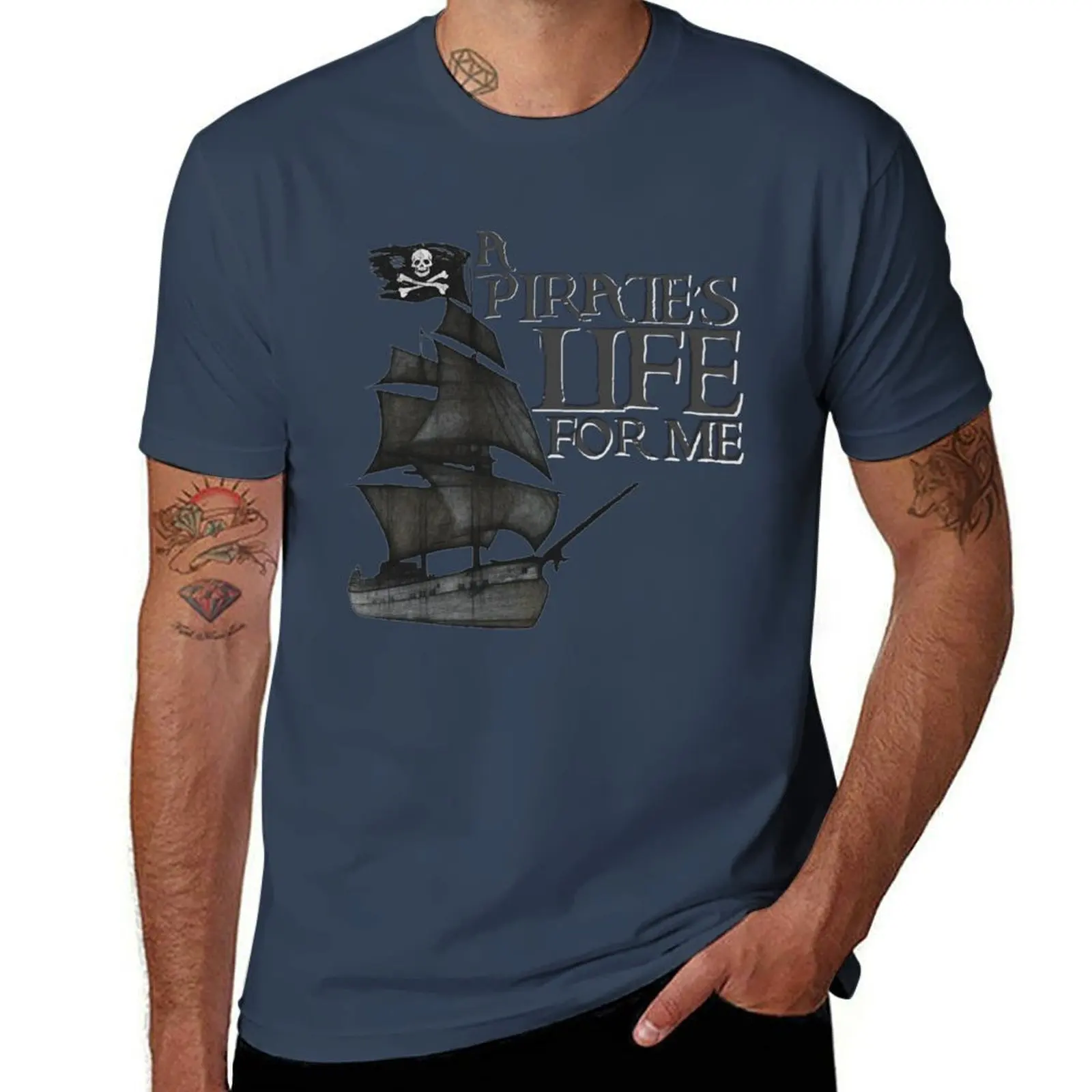

A pirate's life for me ship with black sails T-Shirt Fashion Letter Print T-Shirt