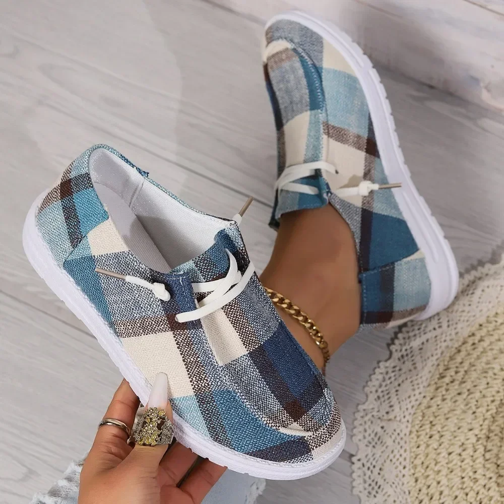 Canvas Shoes Woman Light Weight Slip-on Flat Sneakers Ladies Summer Breathable Cloth Loafers Design Espadrilles Luxury Shoes