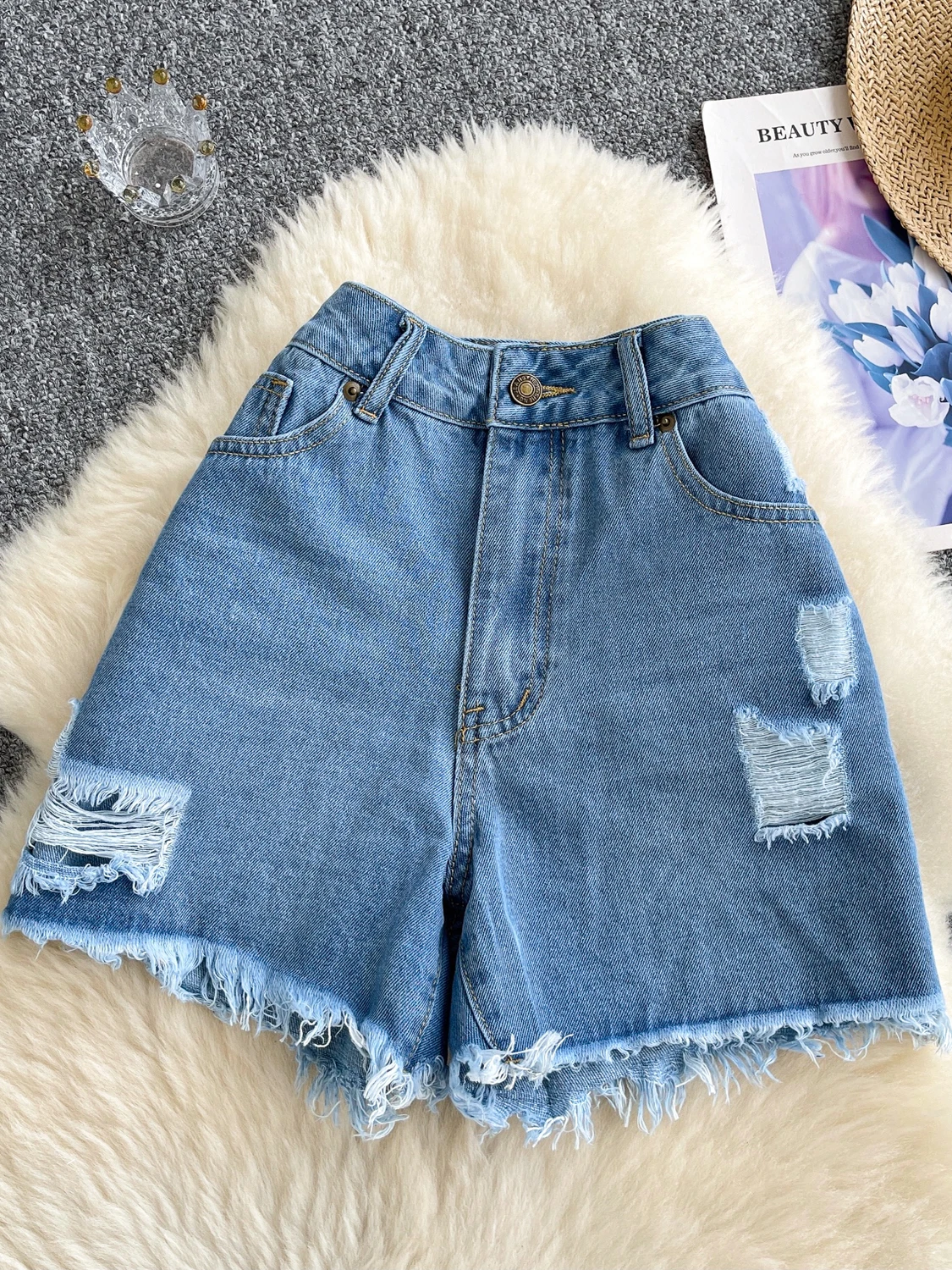 High Waist Slimming Denim orts Women's Summer 2025 Faion Design Sensation Frayed Hole Loose Casual Hot Pants