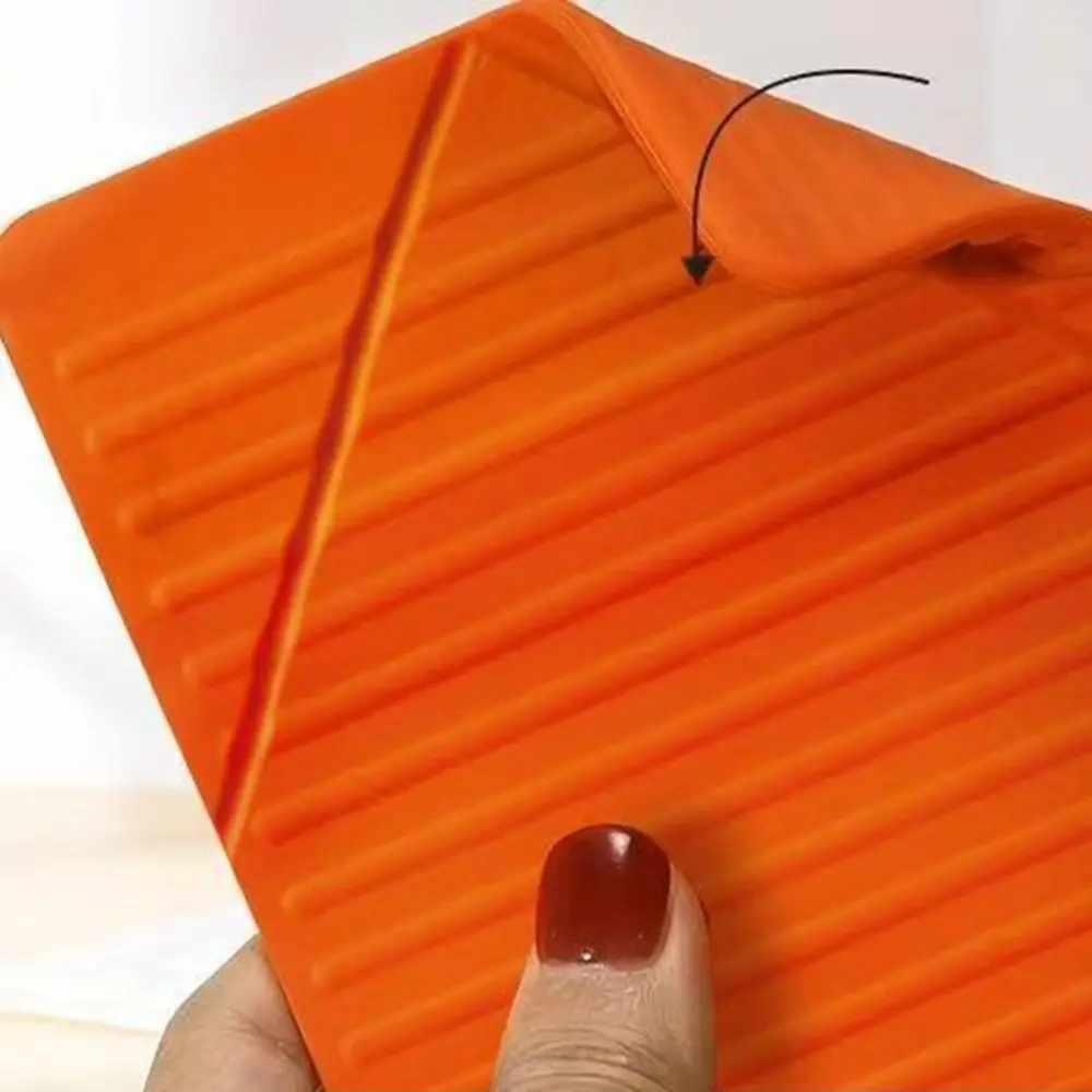 

Multi-Angle Foldable Silicone Phone Holder Universal Portable Flexible Deformable Silicone Stand Non-Slip Bendable