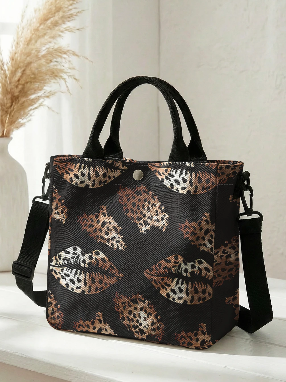 Leopard Print Lips Pattern Tote Bag Detachable Strap Crossbody Handbag For Women Daily Shopping