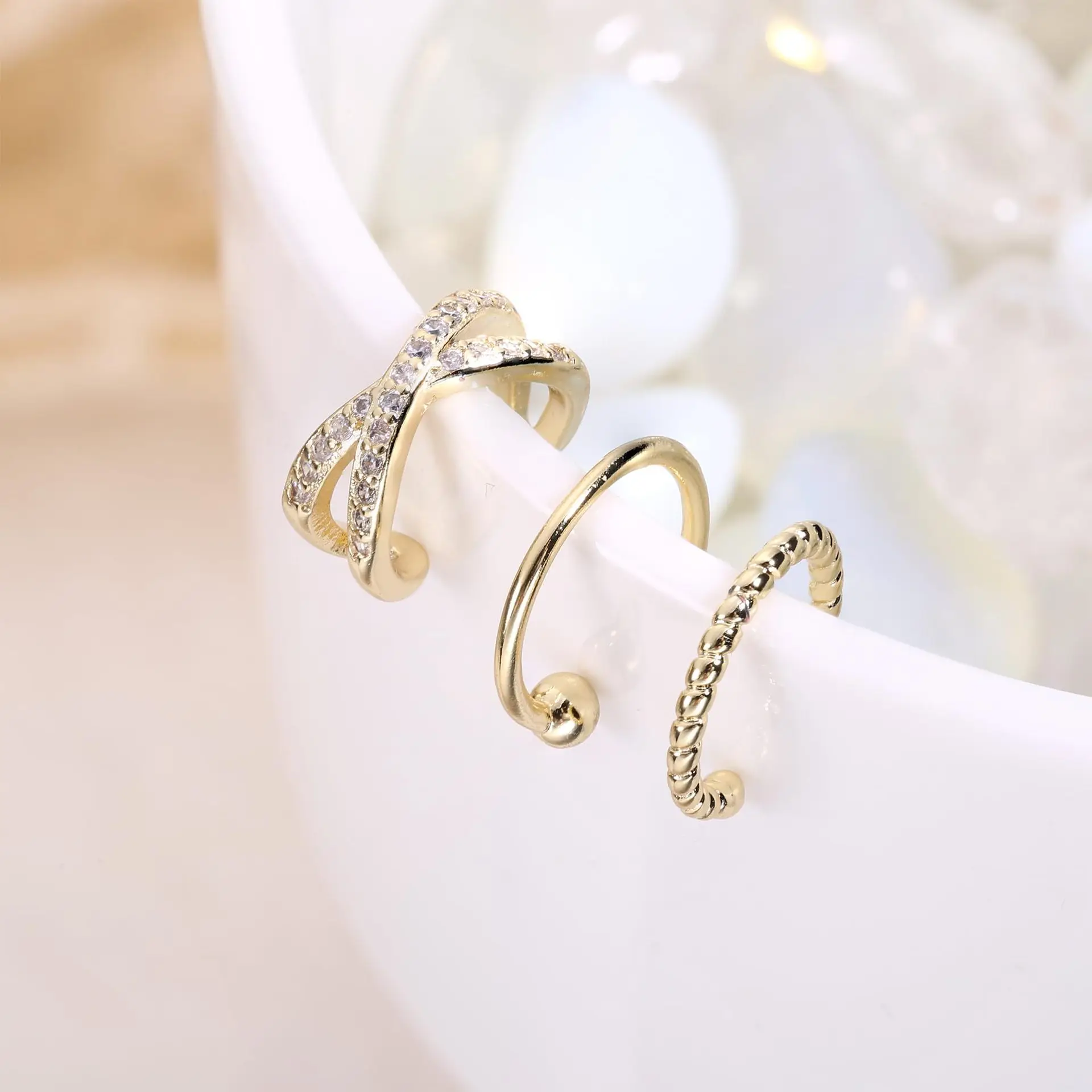 SIERADEN Oor Manchet Oorbellen voor Vrouwen Non Piercing 14K Vergulde Oor Manchetten Niet Doorboord Verstelbare Nep Oorbellen 3 STKS