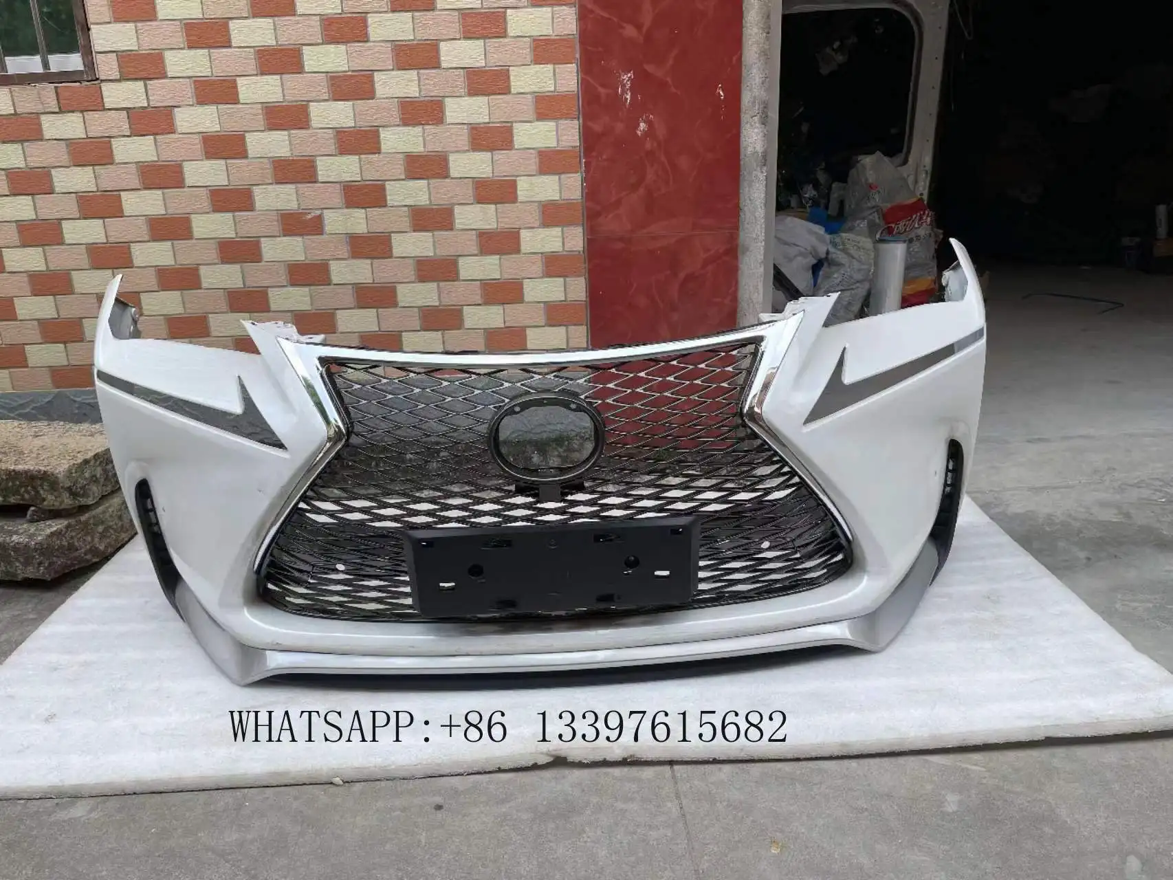 2015 2016 レクサス NX200 NX300h NX200t 2015-2016用フロントバンパーアセンブリ