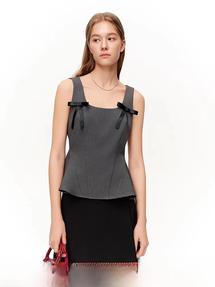 

Knot Decorative Svel Strap Vest Women's Faion ort Sle Versatile Design Top U-Ne Polyester Fiber Casua...