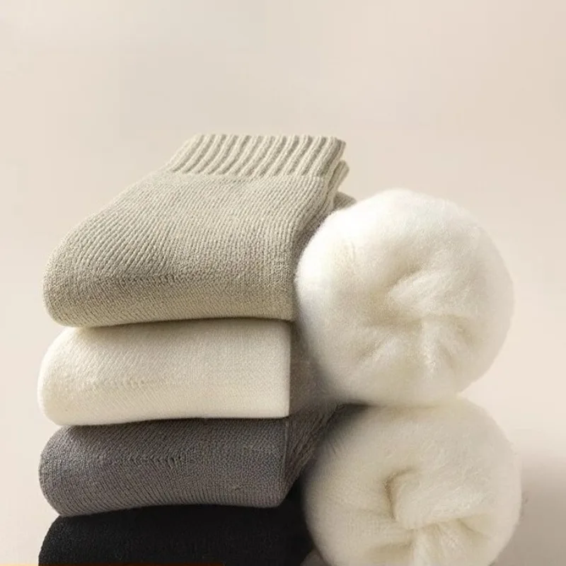 

5 Pairs 2025 Thick Cashmere Brushed Socks for Men Thermo Fluffy Mid-Calf Socks Fall Winter Warm Thick Wool Hot Socks for Women