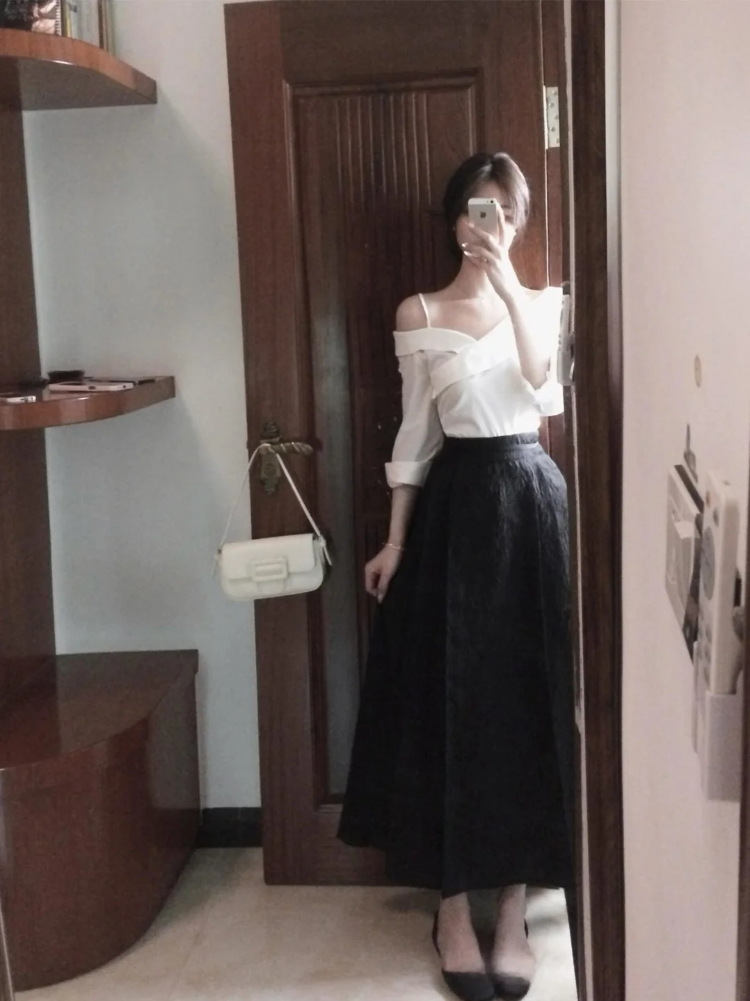 

Элегантный комплект с юбкой и топом с открытыми плечами и длинными рукавами, с завышенной талией, для женщин, весенний модный наряд, из полиэфирного волокна, в деловом стиле