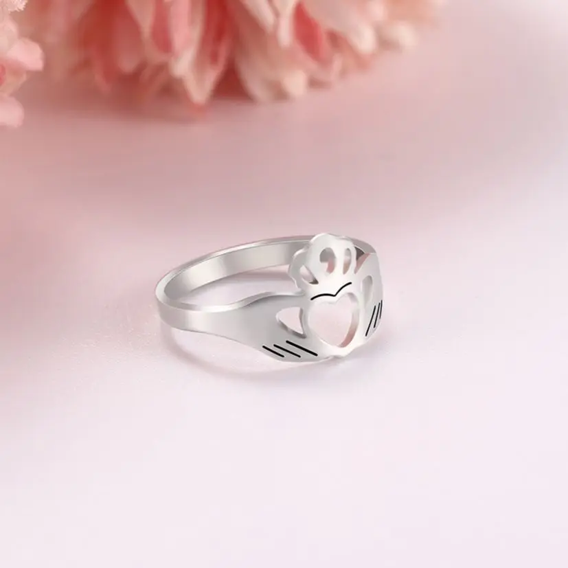 Jeshayuan Engagement Claddagh Love Ring For Lover Birthday Gift Stainless Steel Friendship symbolRing Jewelry