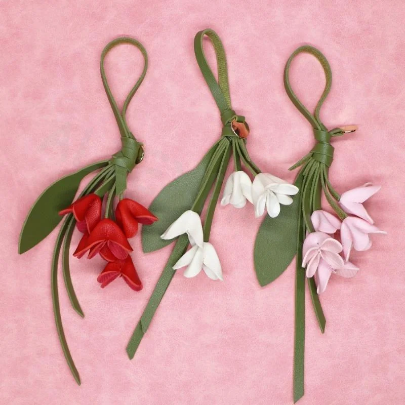 Elegant Upscale PU Leather Simulated Osmanthus Keychain Bag Pendant Artificial Floral Backpack Decor Ideal Gift