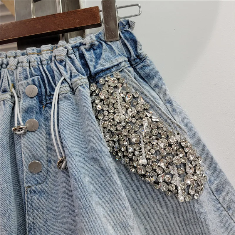 Imagem -03 - Primavera Verão Novo Requintado Strass Frisado Perna Larga Denim Shorts Feminino Elástico de Cintura Alta Emagrecimento Solto Shorts Casuais 2023