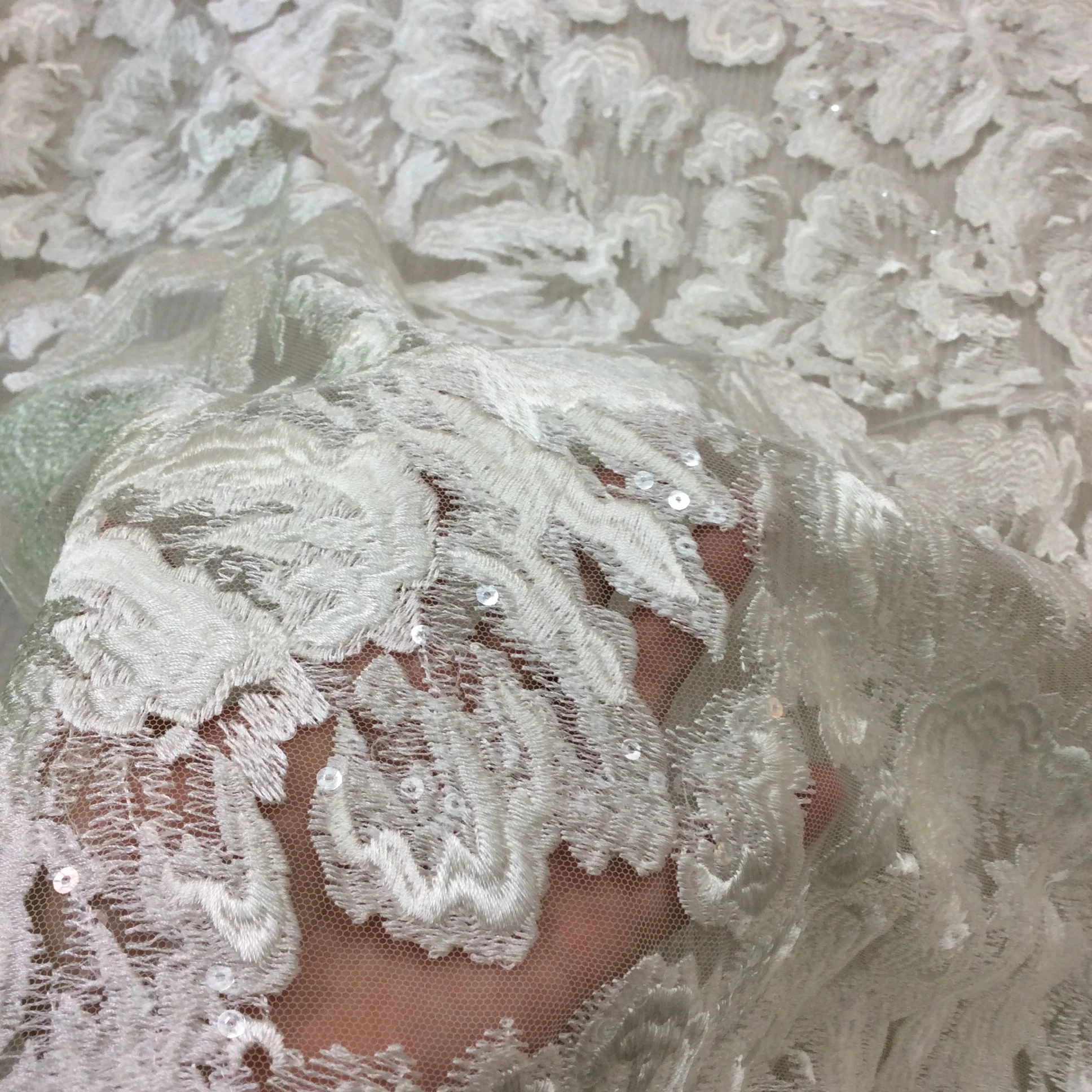 Luxury Off White Flower Fashion Design Handmade Embroidery Net Lace Fabric Sequins High Quality Fabric for Party Evening Dress