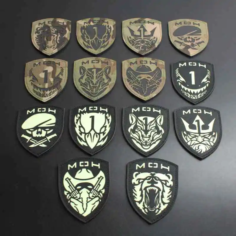 Game-related Honorary Medals, Camou Reflective Badges, Luminous Shield-shaped Armbands, Morale Personalized Backpack Patches
