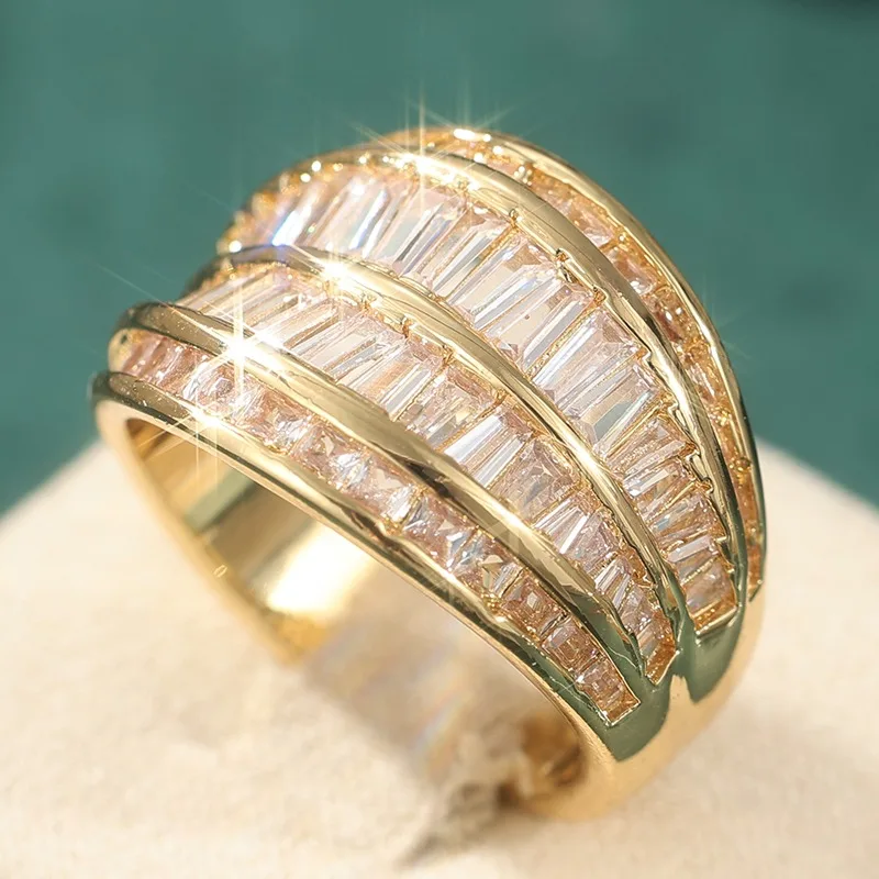 Schillernder Eingelegter Weißer CZ Damenring Exquisiter Goldfarbener Geometrischer Ring für Tägliches Tragen Party-Schmuck Jubiläumsgeschenk – Detail 2