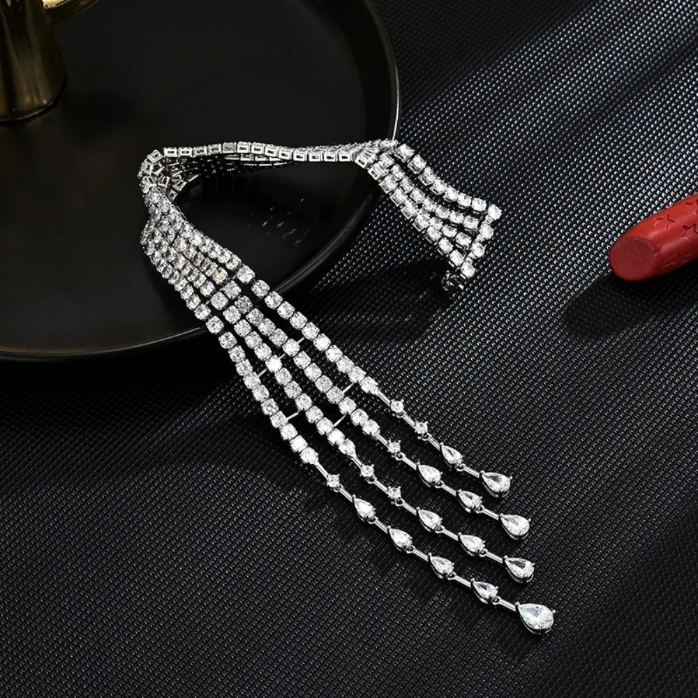 Elegant Crystal Meteor Shoulder Chain Vintage Shiny Long Tassel Brooch Light Luxury Exquisite Shoulder Flash Suit Accessories